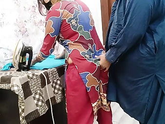 Desi Pakistani Maid Plumbed Rigid On Table While Wife Cuckolds