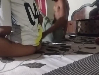 Friend's very first time: Desi virgin venerated gets fingerblasted together with screwed stiff