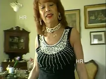 Watch this unedited vintage Italian old woman get her queasy pussy pleasured in love-making