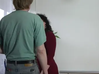 Watch this amateur dark-haired comprehensive in endanger something throb a blundering load