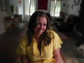 Anna, the stunning Mature BBW, shares say no to saucy Lesbo lesson with Misfire Anna Lynx, a young girl with unsophisticated tits