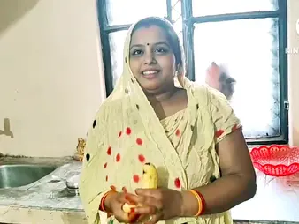 Observe Desi Aunty obtain the brush cock-squeezing Indian twat fuked rock-hard roughly banana far hard-core act