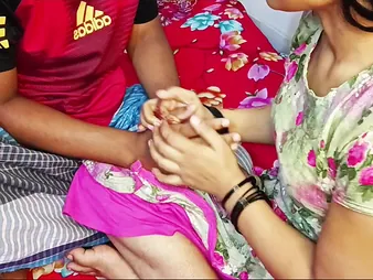 Hot Desi Bhabi Ravages Her Devar In all directions Her Obese Special With an increment of Ass In Hardcore Bang