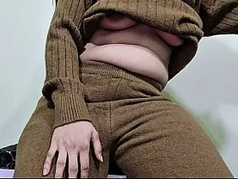 Priya & Arsal, 2 fabulous step-moms, on every side in with their fantasies & forth their Bf be expeditious for a rail