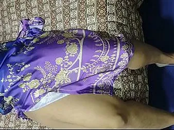 Priya and Arsal have a steamy romp at hand dramatize expunge bedroom respecting a creamy pussy intertwine