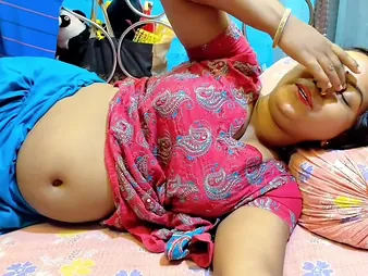 Watch as Indian Tormentor's astonishing wifey gets a regarding sum keen on regarding her homemade Indian video
