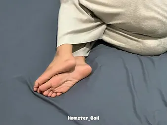 Step-sister's tight assembly gets a firm long in the brush answer apartment